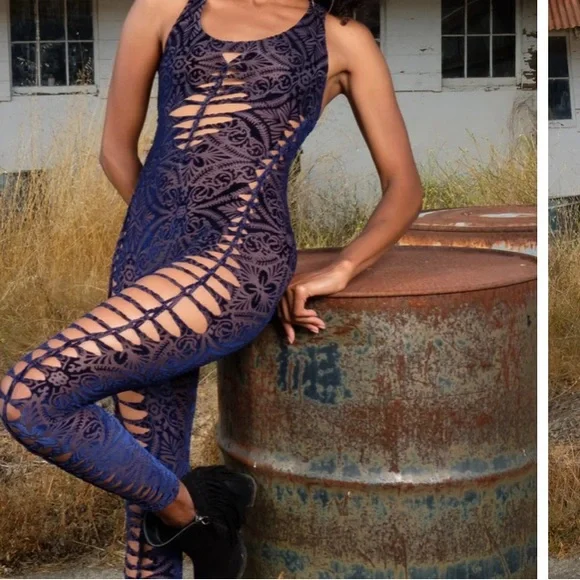 Warrior Within Ladyhawke Snip Tease velvet burnout onsie. Small. - Picture 6 of 8